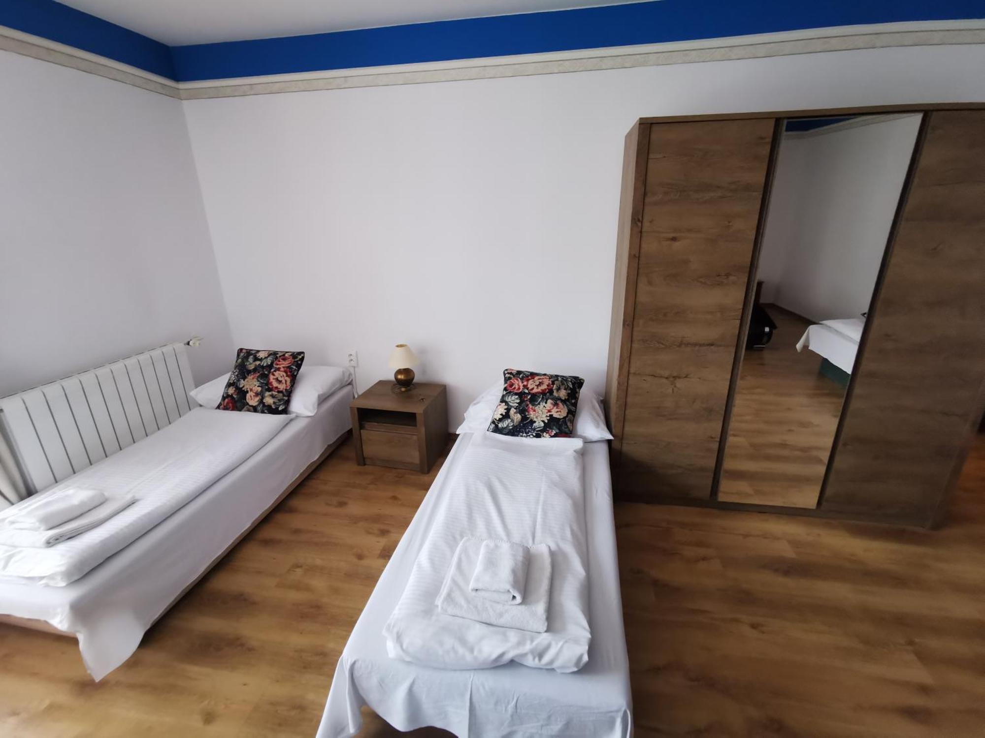 Hotel Diana Nové Mesto nad Váhom Quarto foto